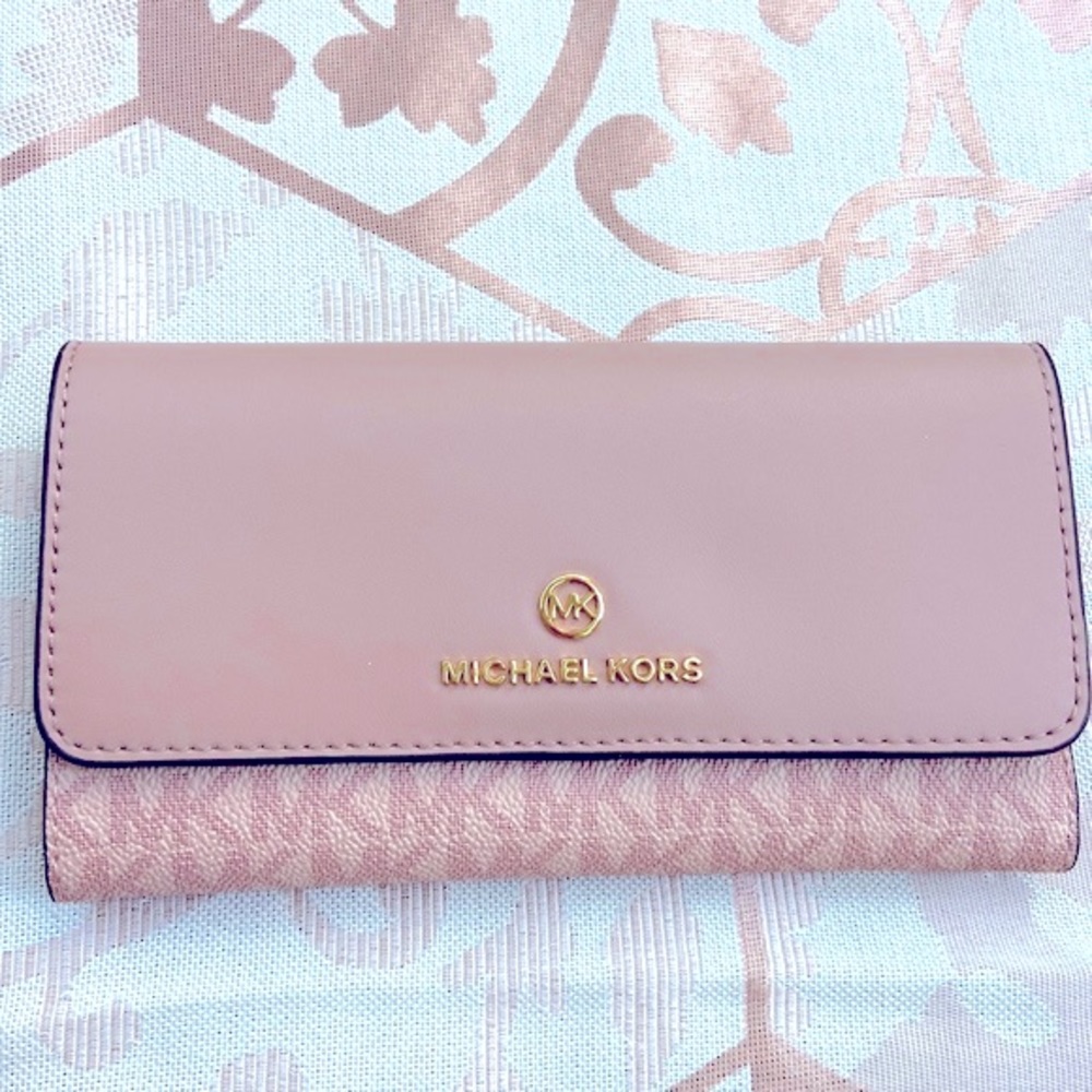NWT MSRP$158 Michael Kors Jet Set Charm Ballet Large Trifold Wallet